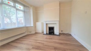 Lounge- click for photo gallery